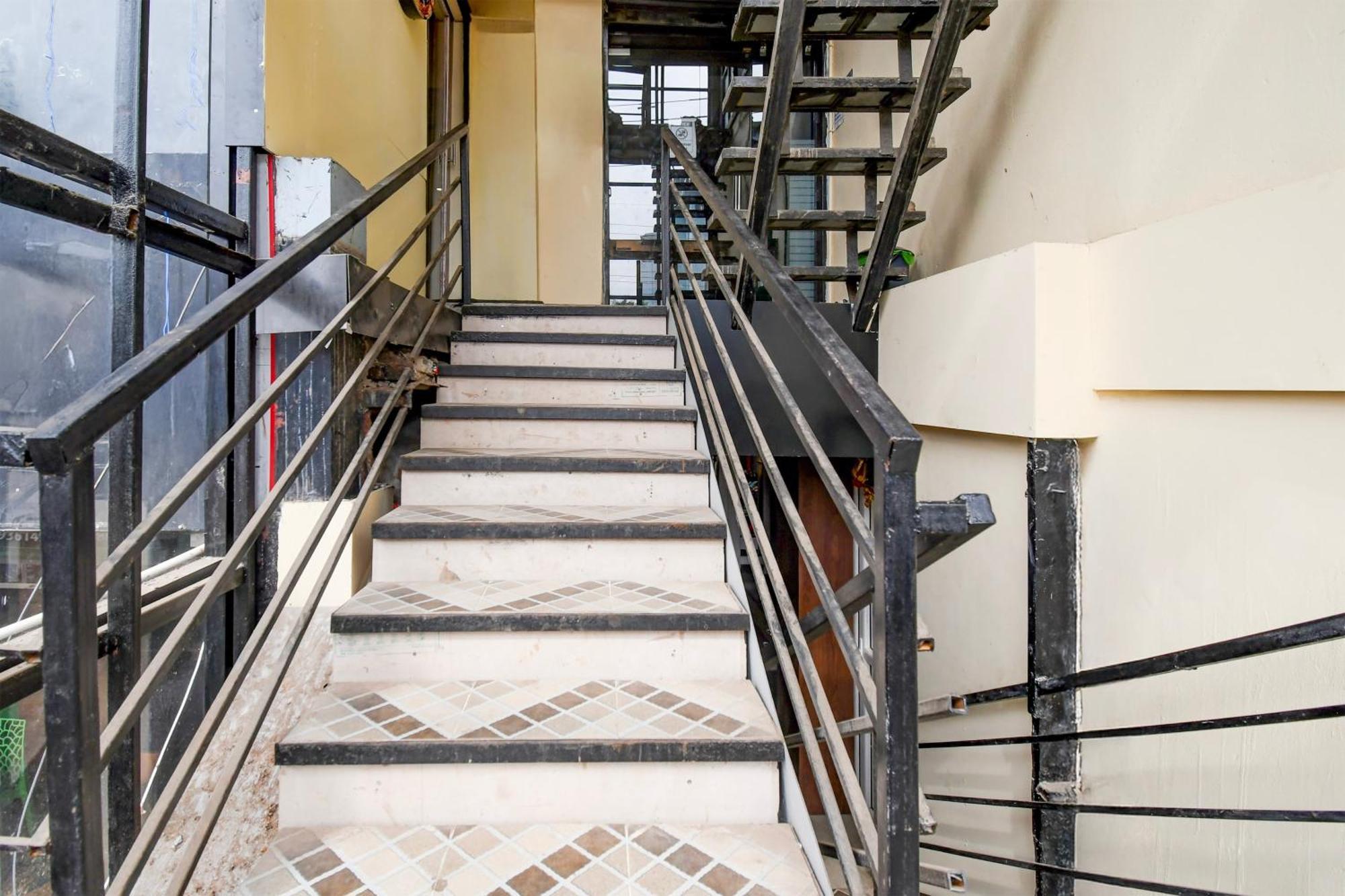 Super Hotel O Pra Guest House Bhubaneswar Extérieur photo